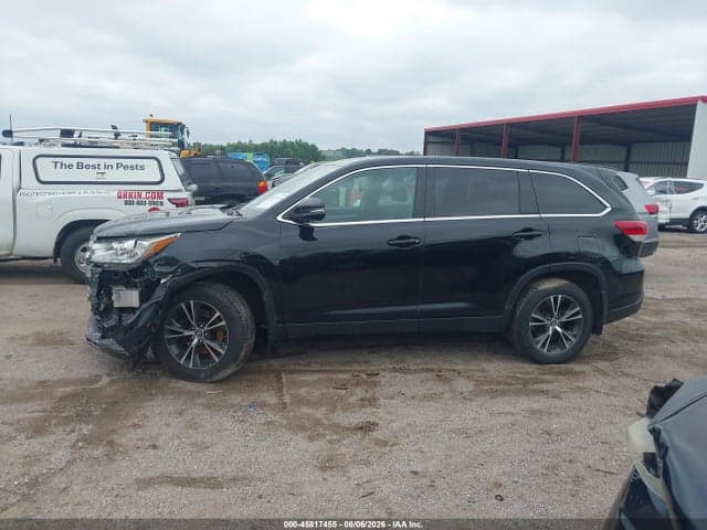 2019 TOYOTA HIGHLANDER LE 13