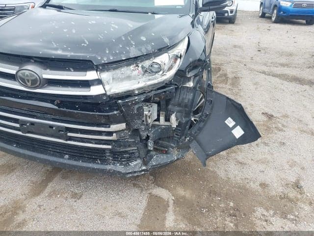 2019 TOYOTA HIGHLANDER LE 6