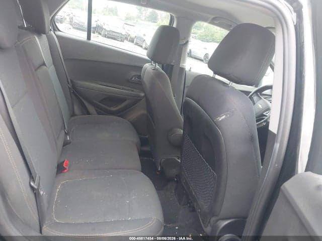 2019 CHEVROLET TRAX LS 8