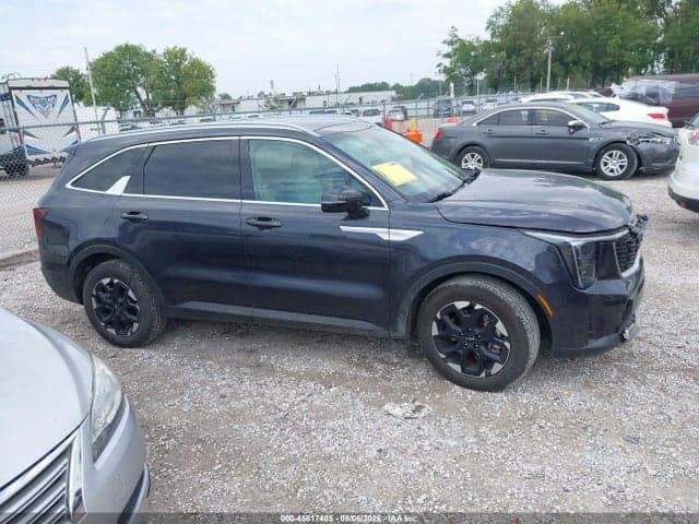 2025 KIA SORENTO S 13