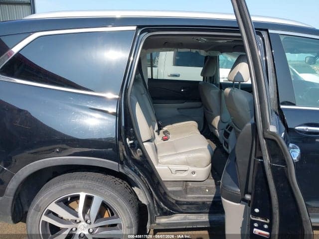 2018 HONDA PILOT TOURING 8