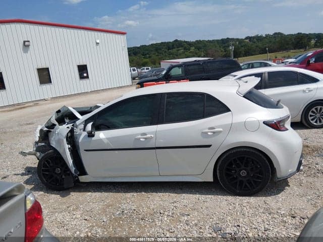 2019 TOYOTA COROLLA XSE 13