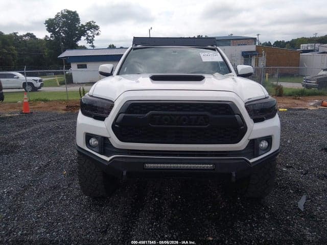 2017 TOYOTA TACOMA TRD SPORT 12