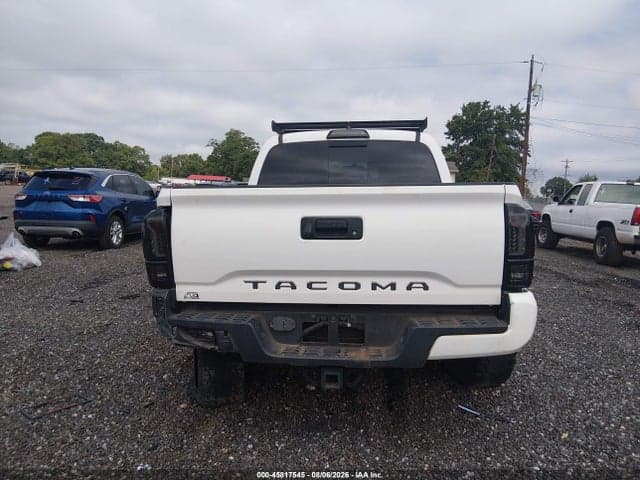 2017 TOYOTA TACOMA TRD SPORT 16