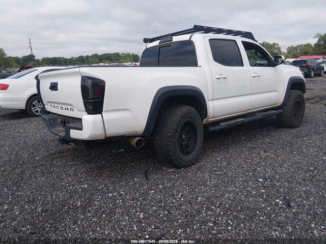 2017 TOYOTA TACOMA TRD SPORT 4