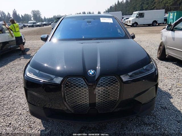 2025 BMW IX XDRIVE50 12