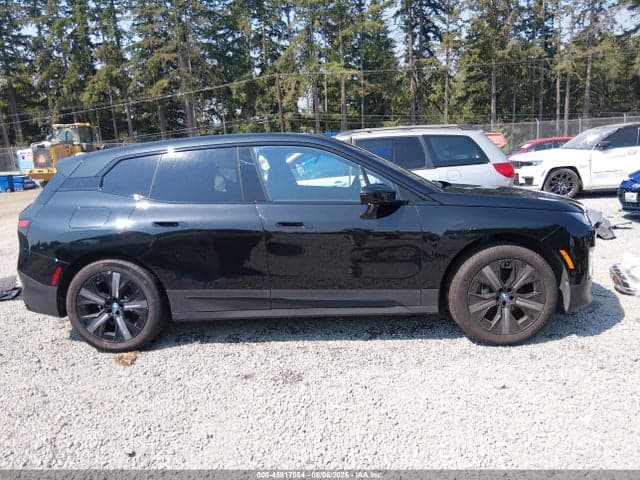 2025 BMW IX XDRIVE50 13