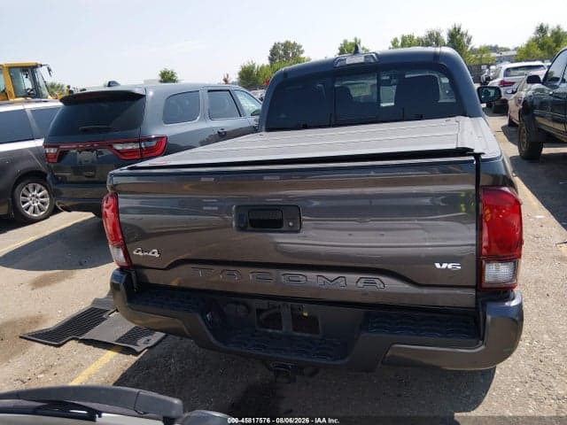 2022 TOYOTA TACOMA SR5 V6 17