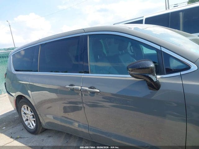 2025 CHRYSLER PACIFICA SELECT 13