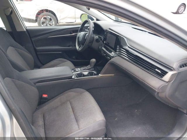 2025 TOYOTA CAMRY LE 5