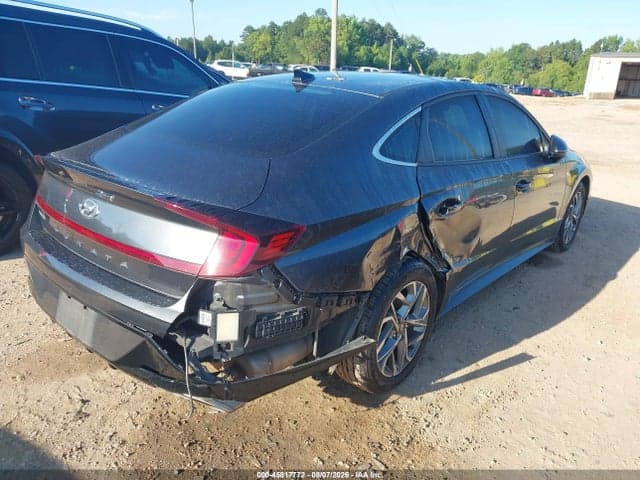 2022 HYUNDAI SONATA SEL 4