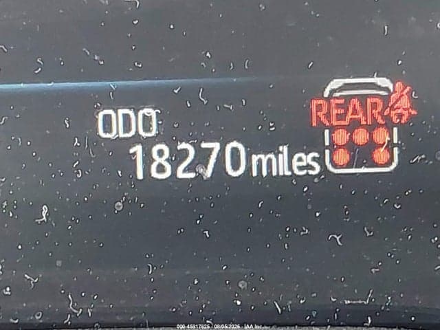 2025 TOYOTA SIENNA LE 15