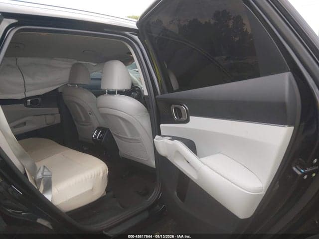 2025 KIA SORENTO S 8