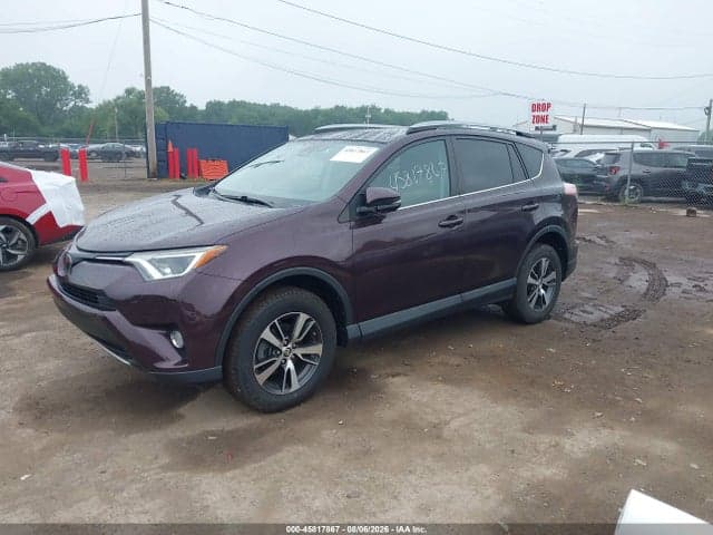 2017 TOYOTA RAV4 XLE 2