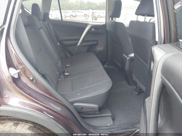 2017 TOYOTA RAV4 XLE 8