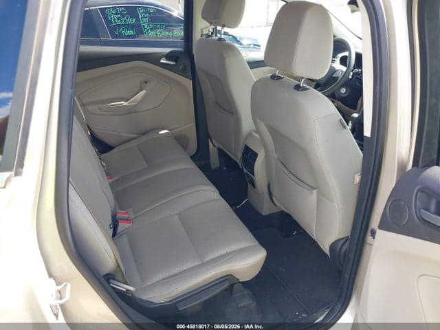 2017 FORD ESCAPE SE 8