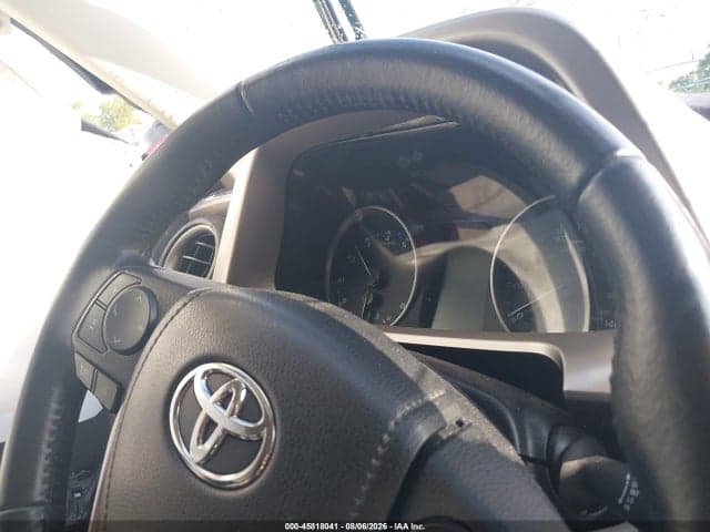 2017 TOYOTA RAV4 XLE 14