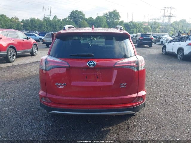 2017 TOYOTA RAV4 XLE 15