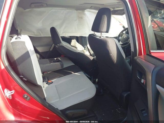 2017 TOYOTA RAV4 XLE 8