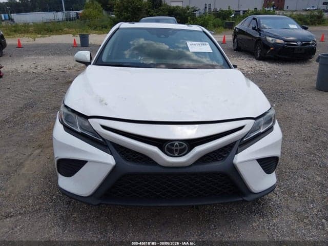 2019 TOYOTA CAMRY SE 12