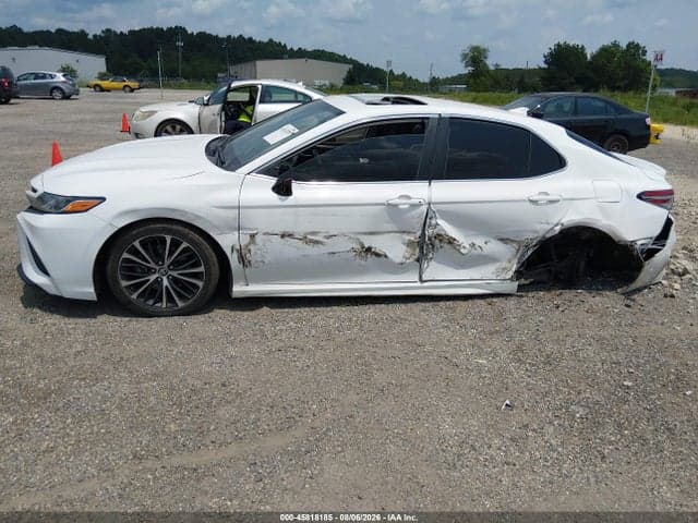 2019 TOYOTA CAMRY SE 6