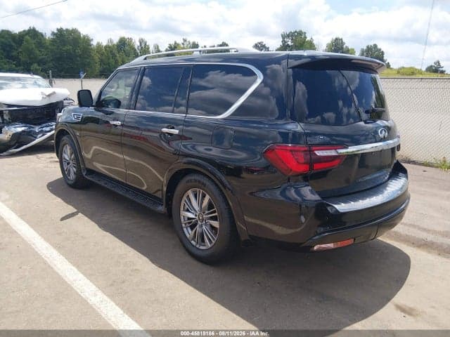 2019 INFINITI QX80 LUXE 3