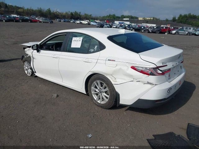 2025 TOYOTA CAMRY LE 3