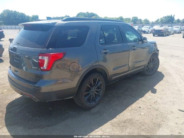2017 FORD EXPLORER XLT 4