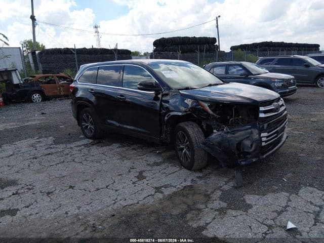 2017 TOYOTA HIGHLANDER LE - 1