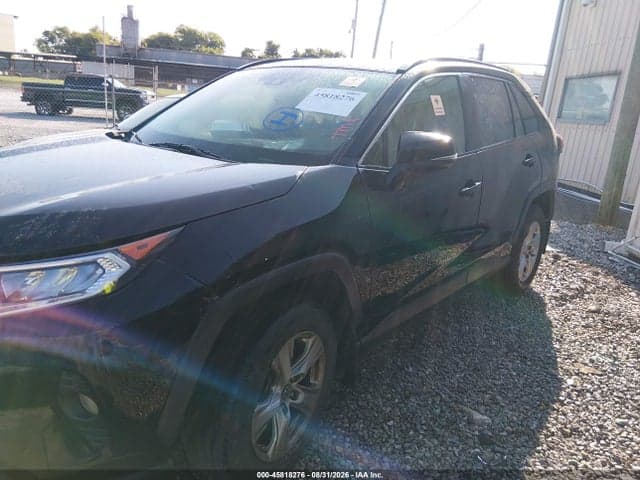 2019 TOYOTA RAV4 XLE 2