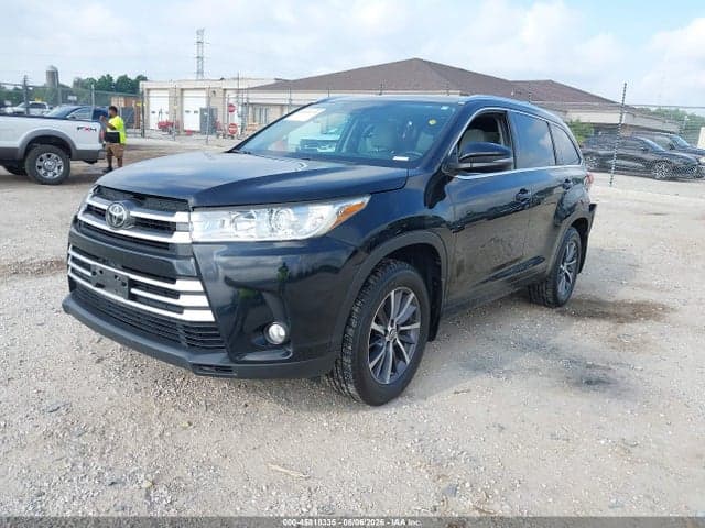 2017 TOYOTA HIGHLANDER XLE 2