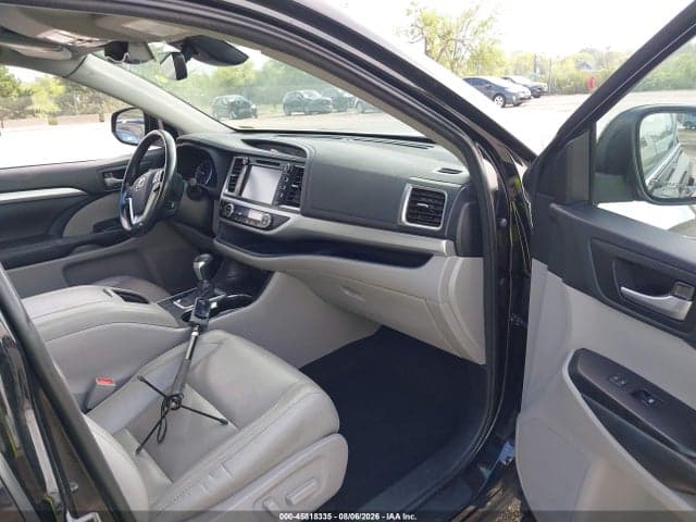 2017 TOYOTA HIGHLANDER XLE 5
