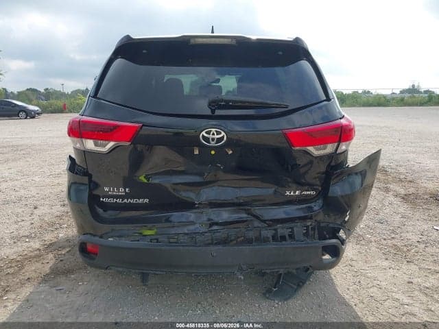 2017 TOYOTA HIGHLANDER XLE 6