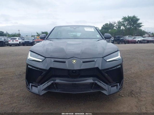 2020 LAMBORGHINI URUS 12