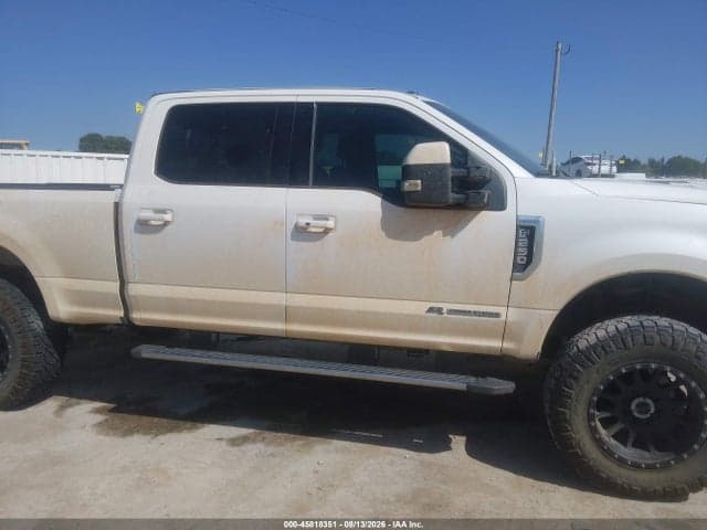 2017 FORD F-250 LARIAT 12