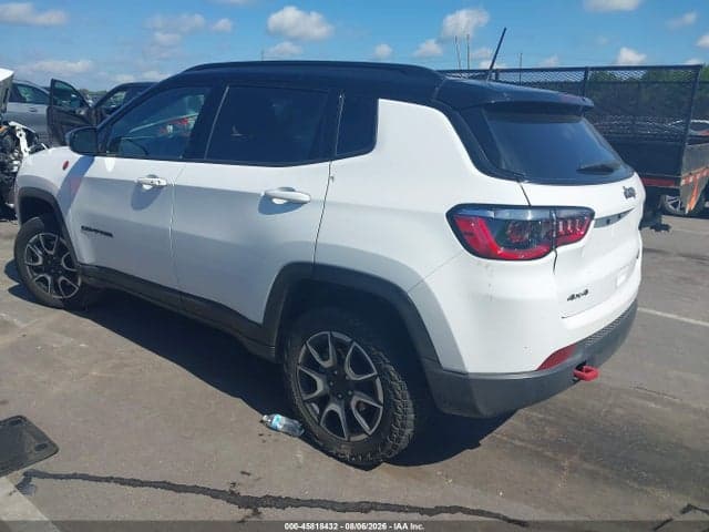 2024 JEEP COMPASS TRAILHAWK 4X4 3