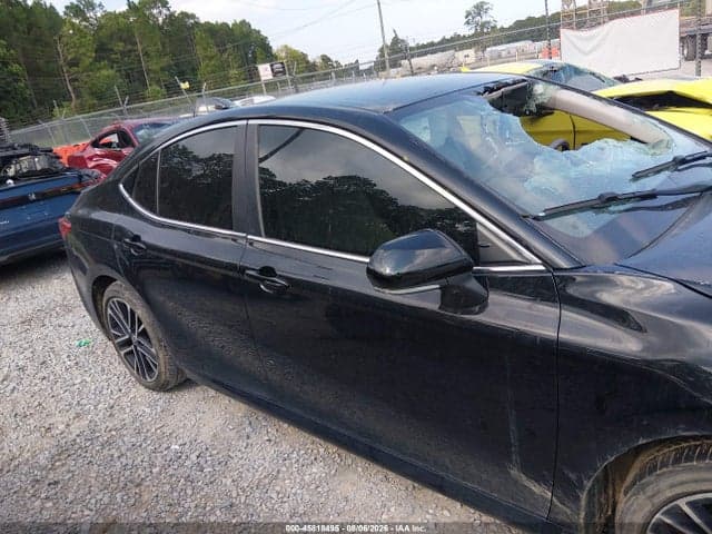 2025 TOYOTA CAMRY XLE 13