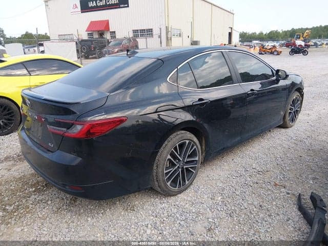 2025 TOYOTA CAMRY XLE 4