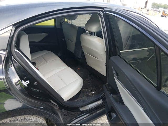 2025 TOYOTA CAMRY XLE 8