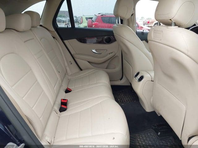 2018 MERCEDES-BENZ GLC 300 4MATIC 8