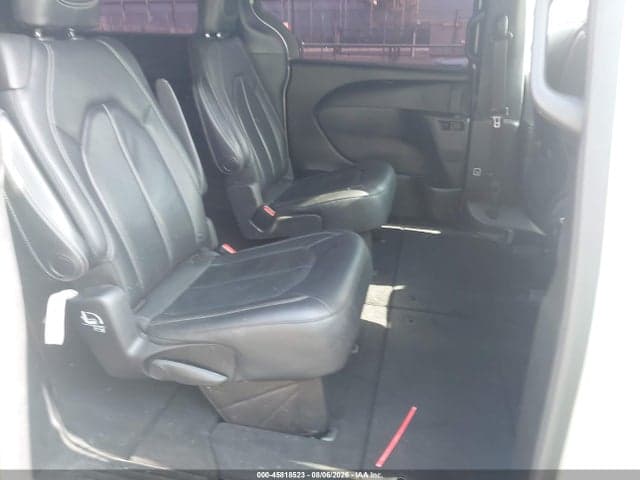 2019 CHRYSLER PACIFICA TOURING L 8