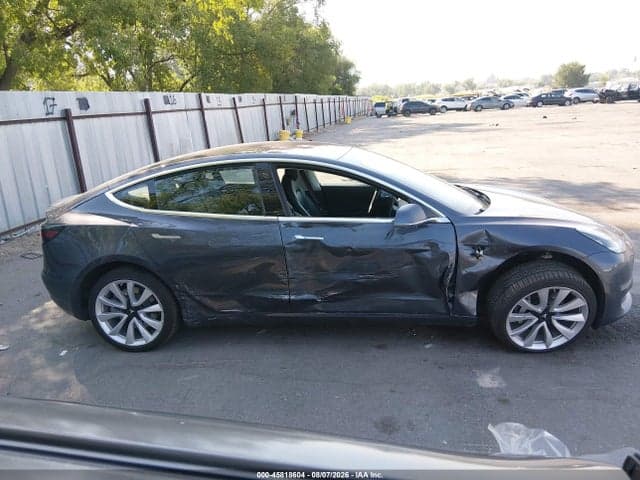 2018 TESLA MODEL 3 LONG RANGE/PERFORMANCE 13