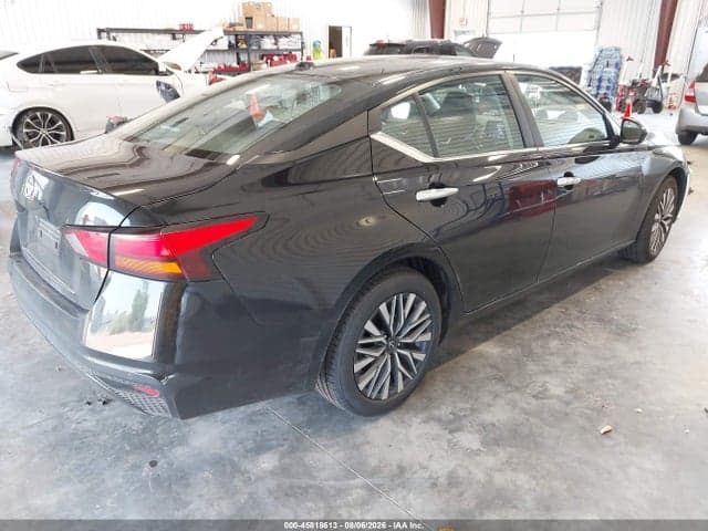 2025 NISSAN ALTIMA SV FWD 4