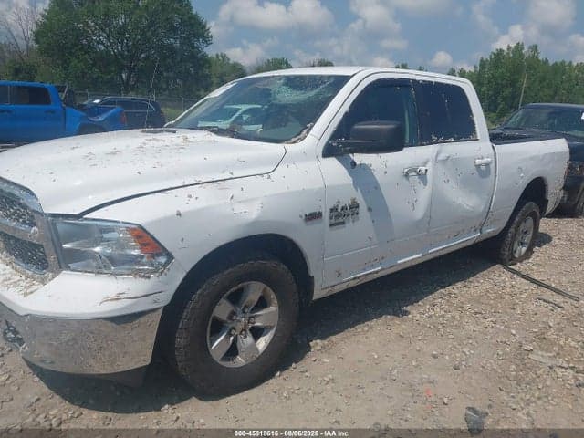 2019 RAM 1500 CLASSIC SLT 2