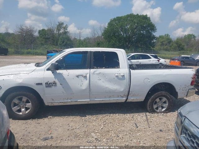 2019 RAM 1500 CLASSIC SLT 14