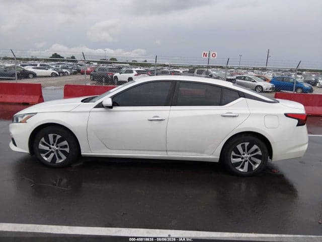 2021 NISSAN ALTIMA S FWD 14