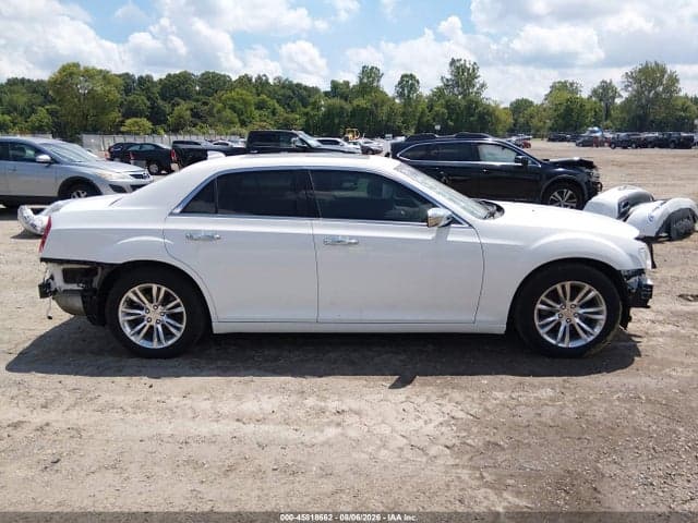 2017 CHRYSLER 300C 14