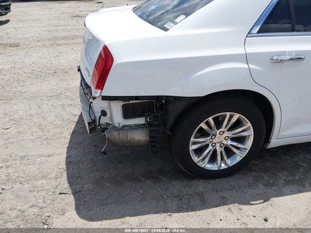 2017 CHRYSLER 300C 19