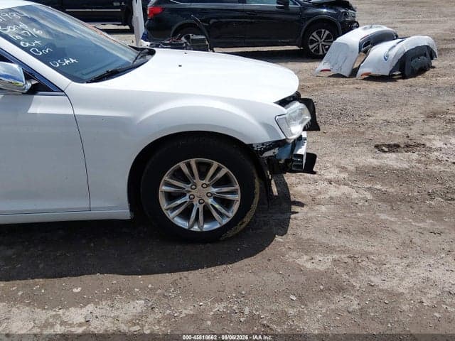 2017 CHRYSLER 300C 22