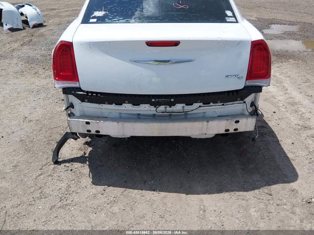 2017 CHRYSLER 300C 6